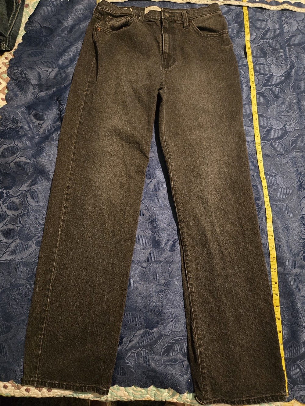 Universal Thread Black Straight-Leg Jeans